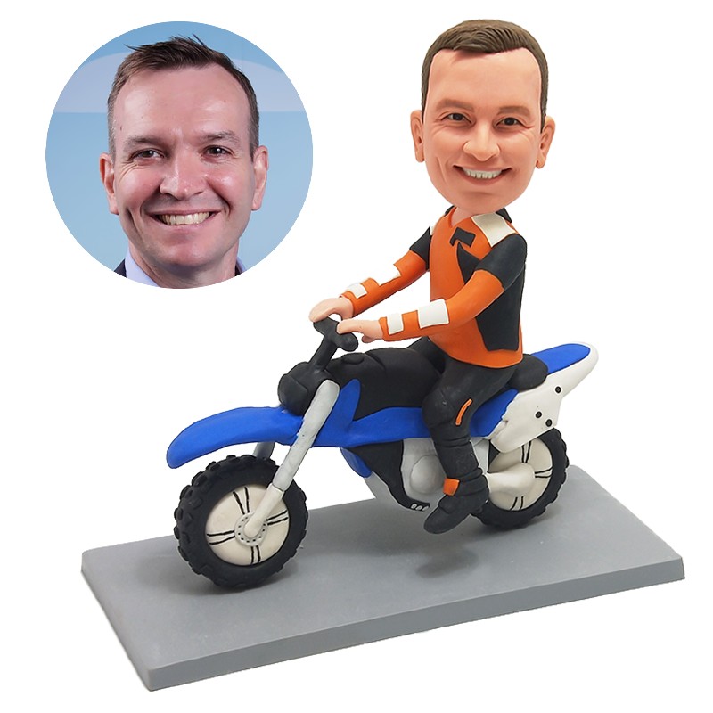 custom bobblehead figurine fashion man riding a motorcycle
