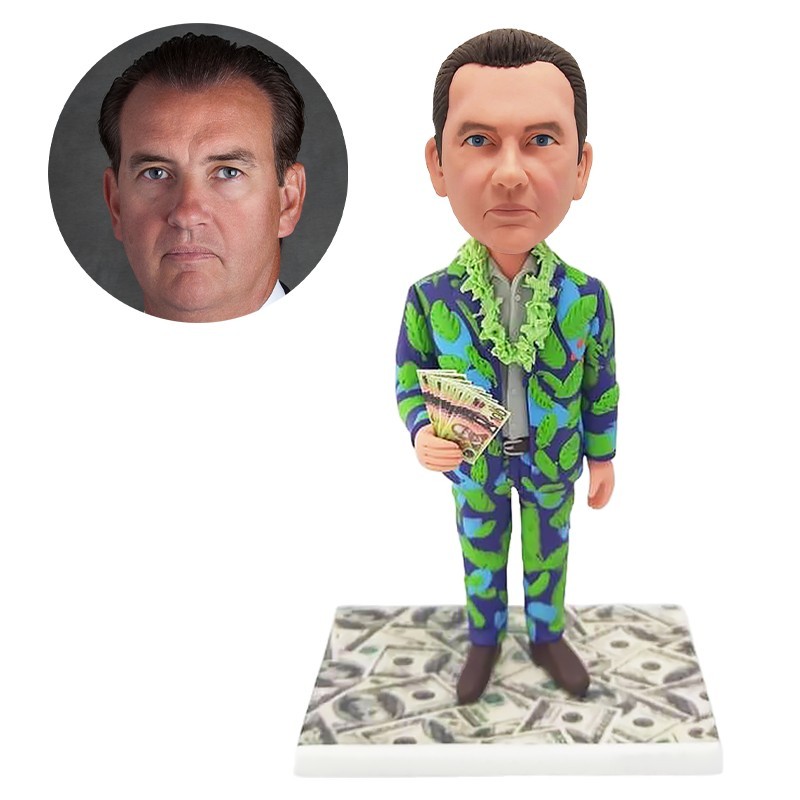 custom bobblehead travel man holding money