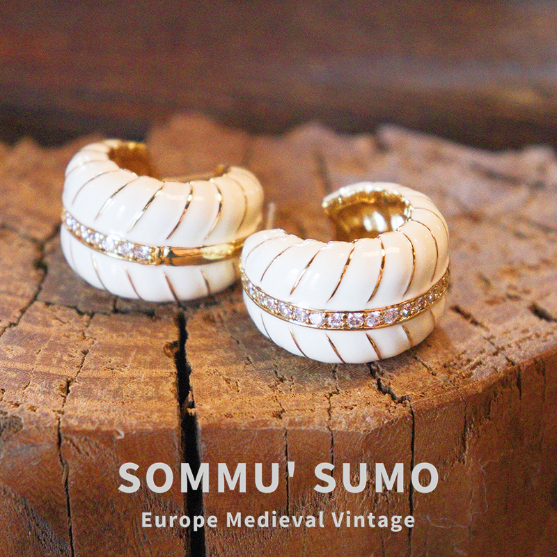 Chic Retrovibe Classical simple texture Austrian vintage silver needle ear auction