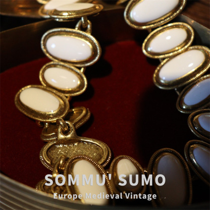 Chic RetroVibe Vintage White enamel necklace bracelet cover