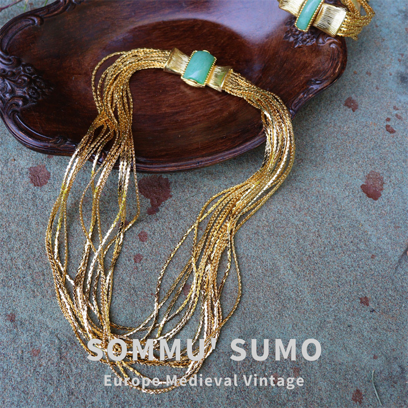 Chic RetroVibe vintage Monet book woven gold necklace bracelet set