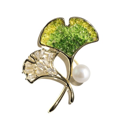 Chic RetroVibe Pearl Green Crystal Ginkgo Leaf Brooch