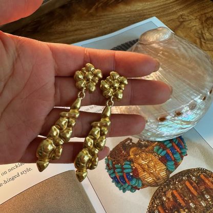 Chic RetroVibe Elizabeth Original Heavy Industry Vintage Bouquet Earrings