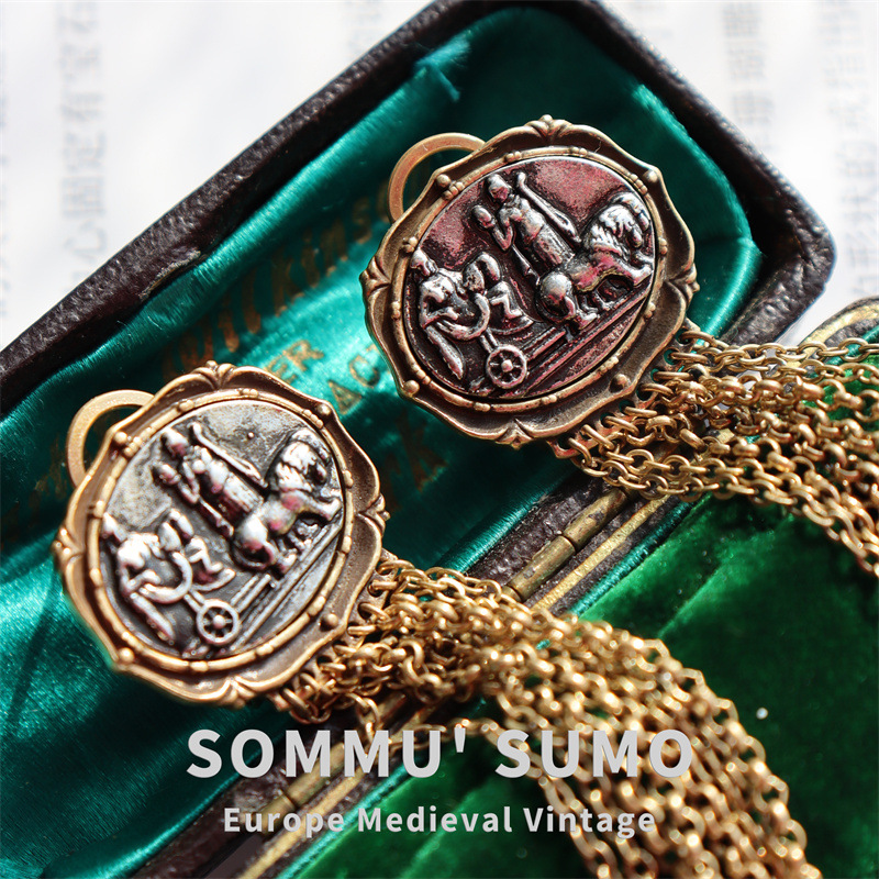 Chic Retrovibe 1840s Embossed Tassel Auricular Needle