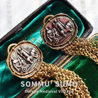 Chic Retrovibe 1840s Embossed Tassel Auricular Needle