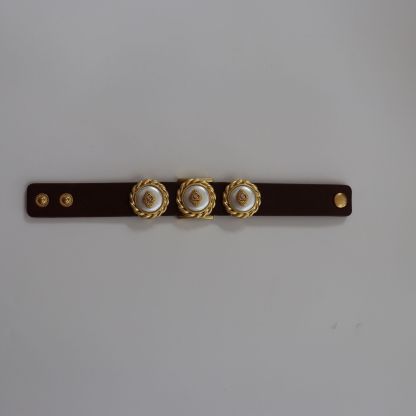 Chic RetroVibe Cowhide Pearl Bracelet