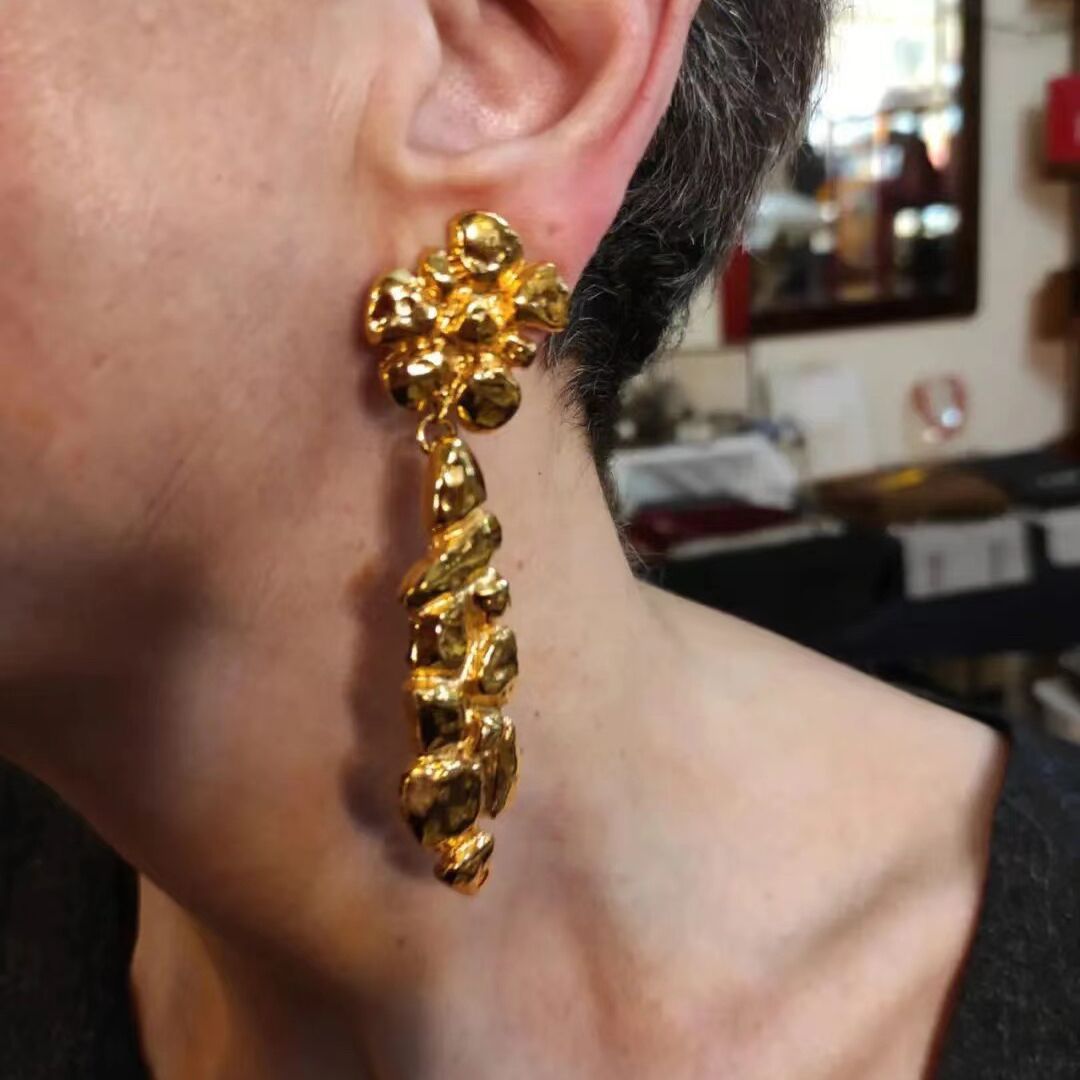 Chic RetroVibe Elizabeth Original Heavy Industry Vintage Bouquet Earrings