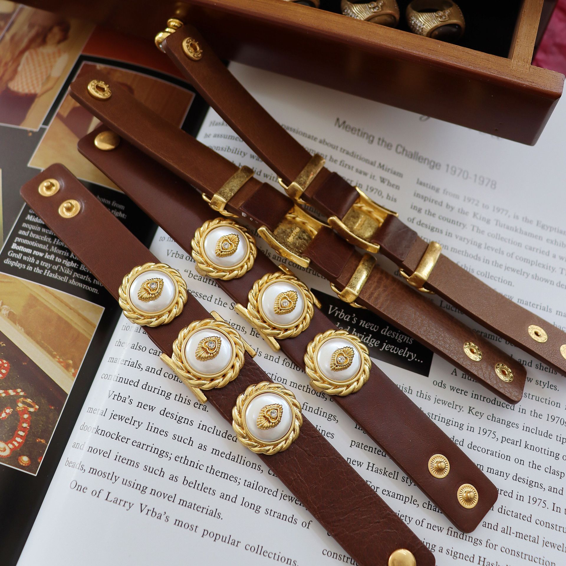 Chic RetroVibe Cowhide Pearl Bracelet