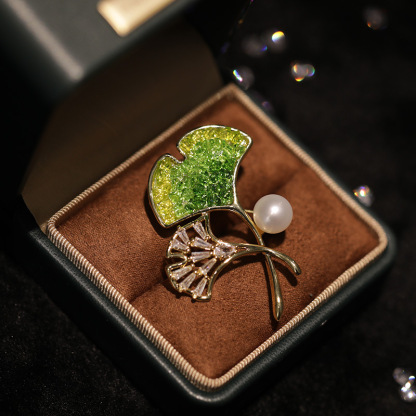 Chic RetroVibe Pearl Green Crystal Ginkgo Leaf Brooch