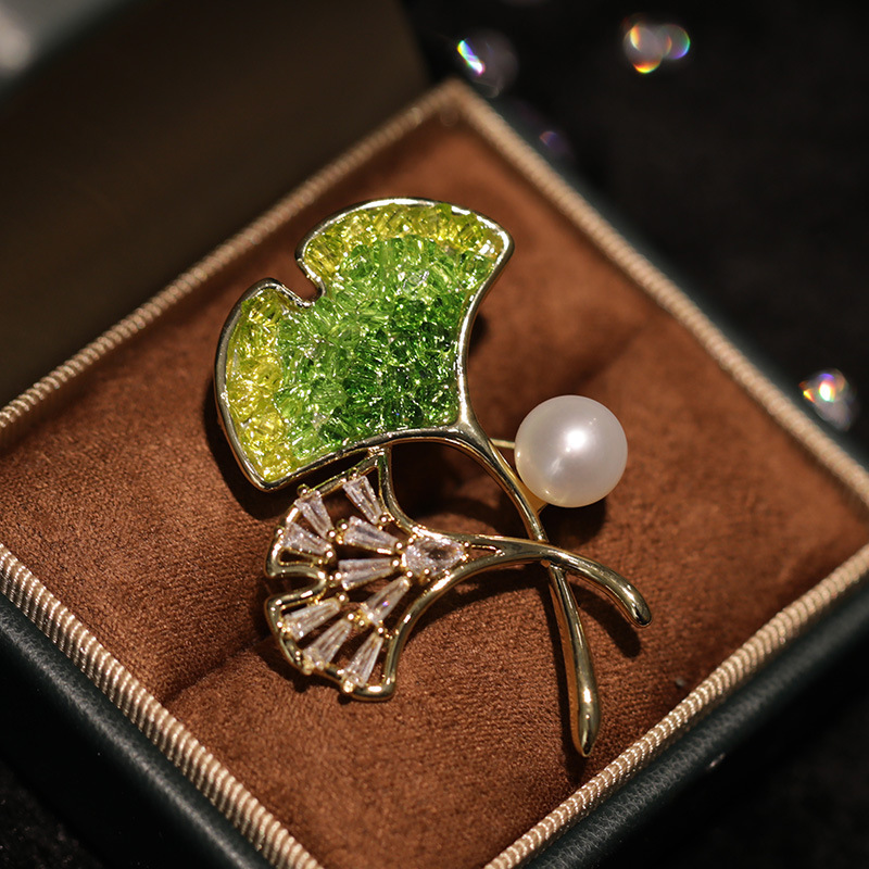 Chic RetroVibe Pearl Green Crystal Ginkgo Leaf Brooch