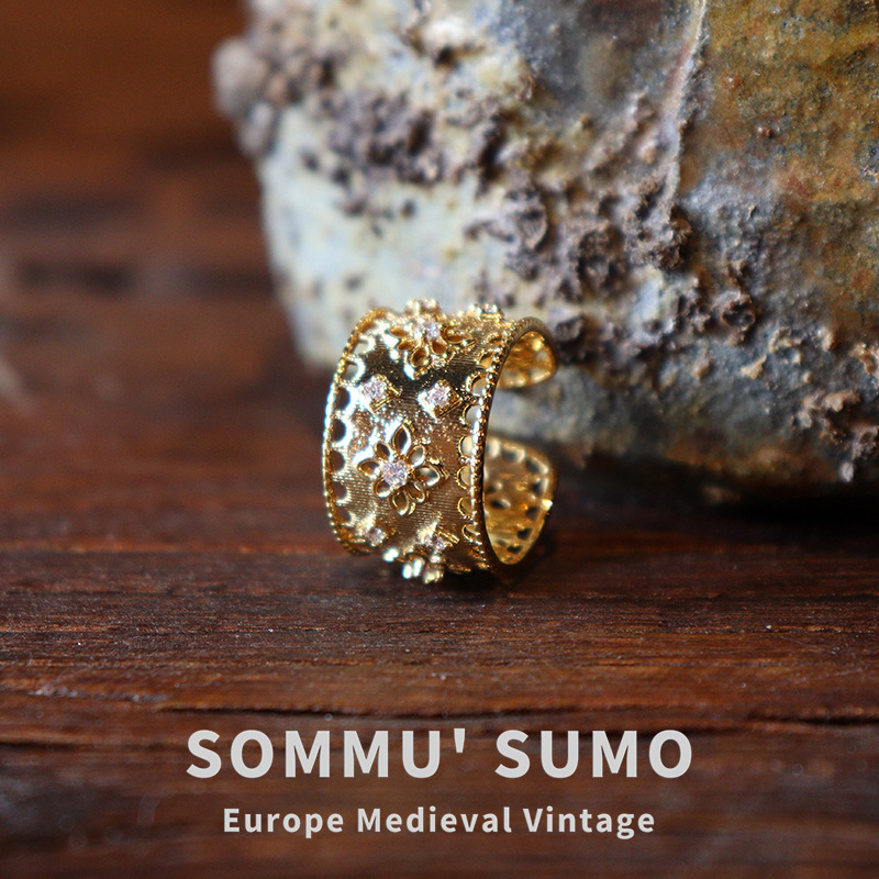 Chic Retrovibe Exquisite Classical Retro Court Ring