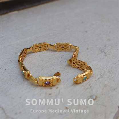 Chic RetroVibe Mysterious Totem Square Green Pine Inlaid Gem Mid-Ancie