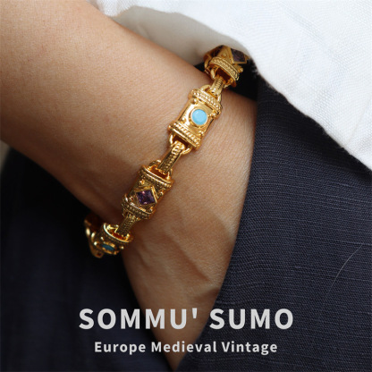 Chic RetroVibe Mysterious Totem Square Green Pine Inlaid Gem Mid-Ancient Bracelet