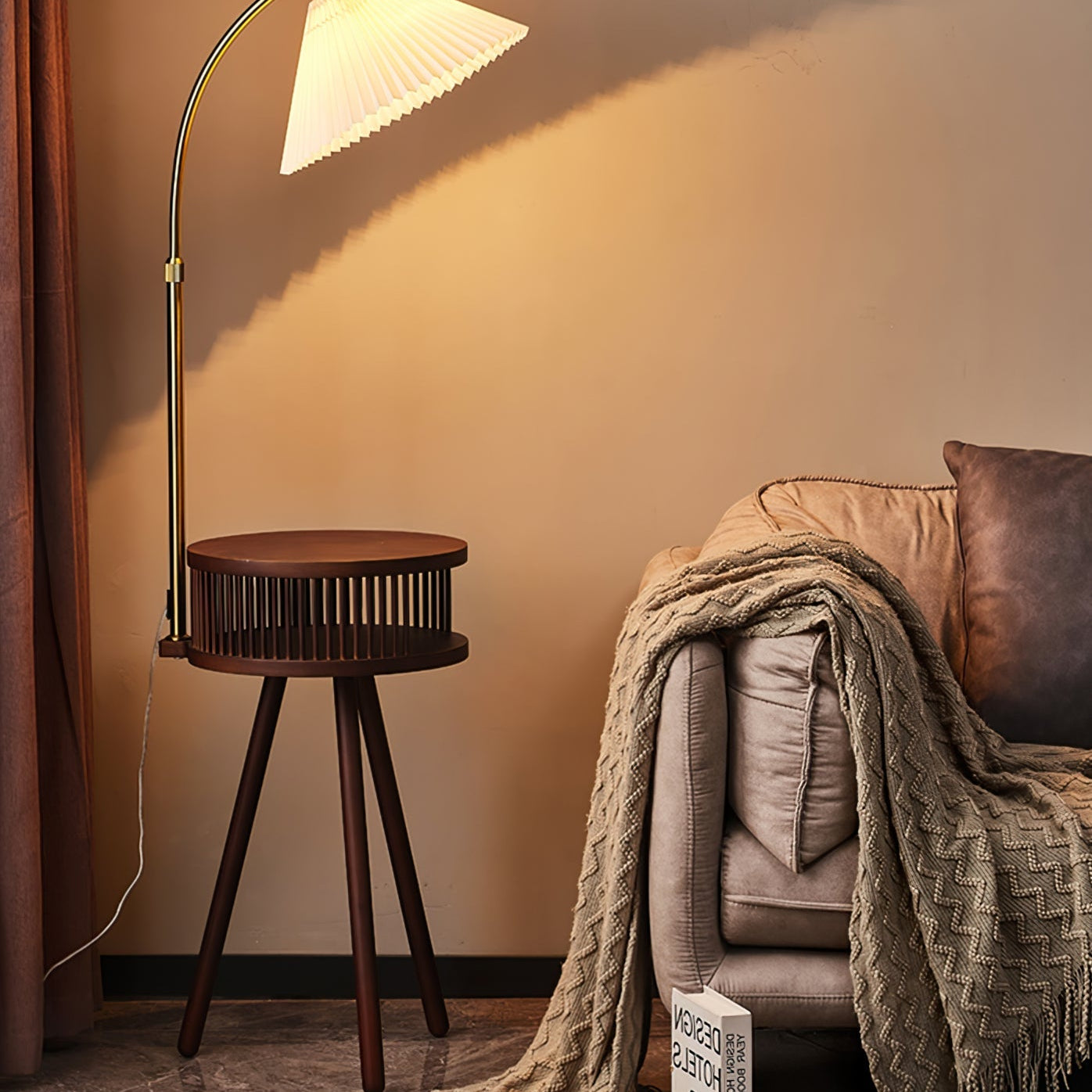 Drift Tripod Floor Light