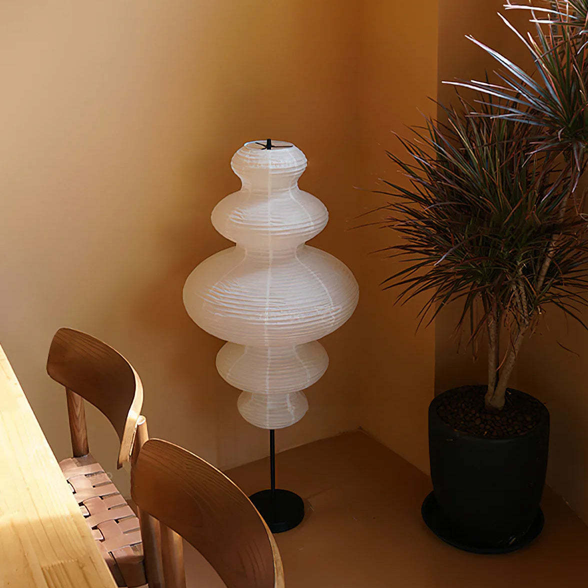 Hakka Sculpted Paper Floor Lamp