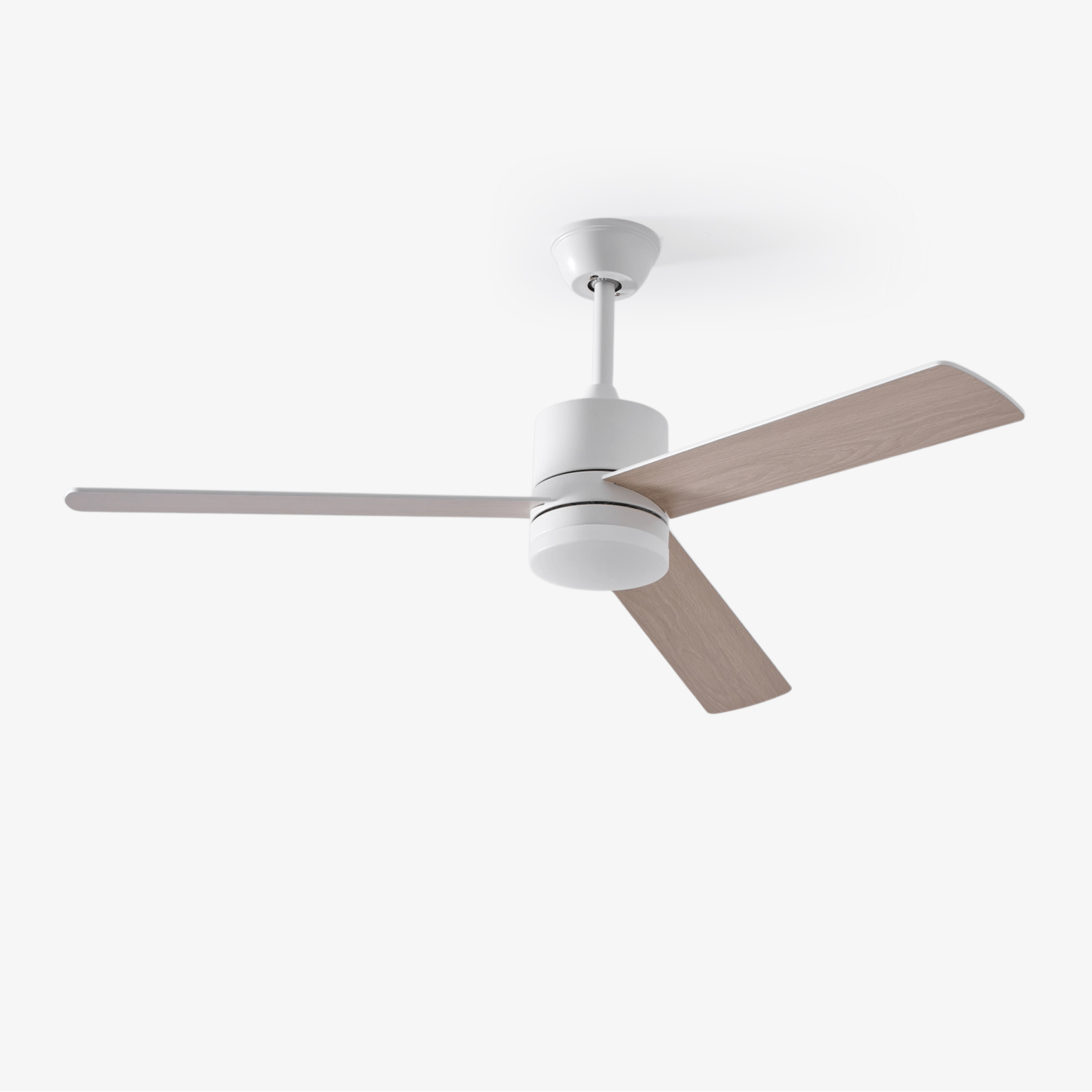 Lámpara Ventilador de Techo Lennox Drift con aspas de madera de sicomoro y pantalla acrílica blanca.