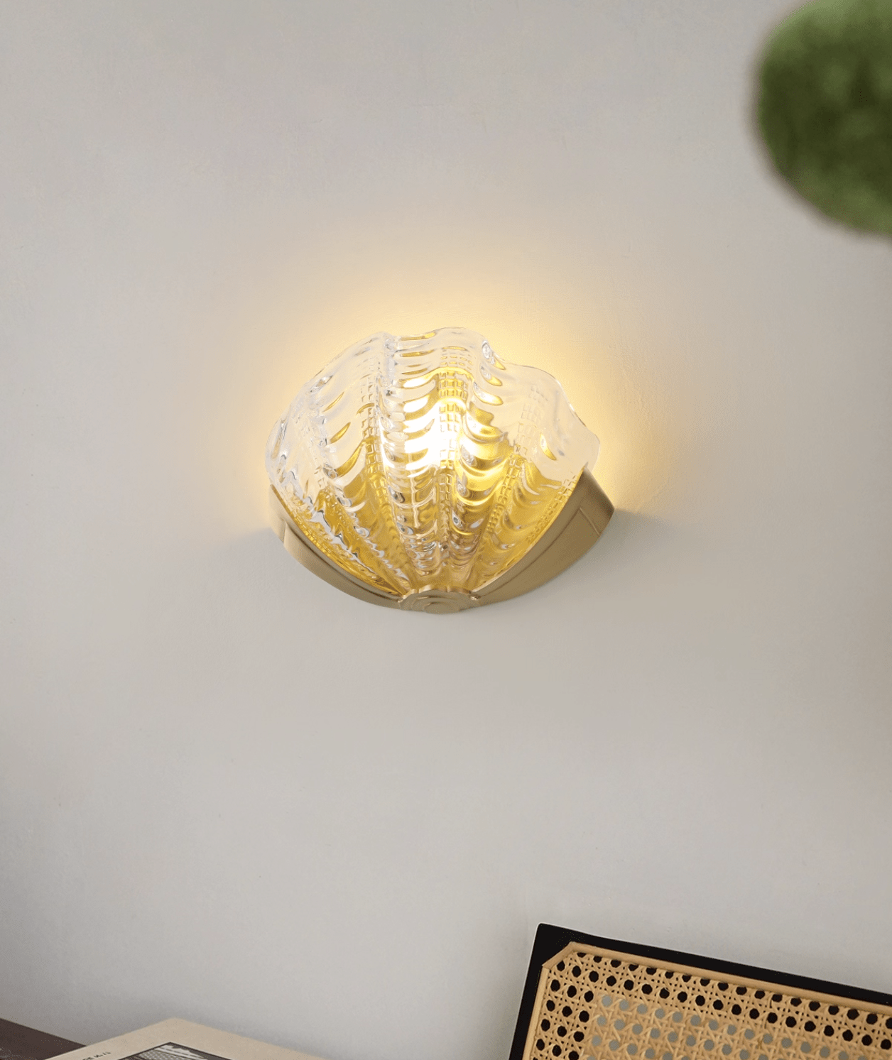 Art Deco Scallop Aplique