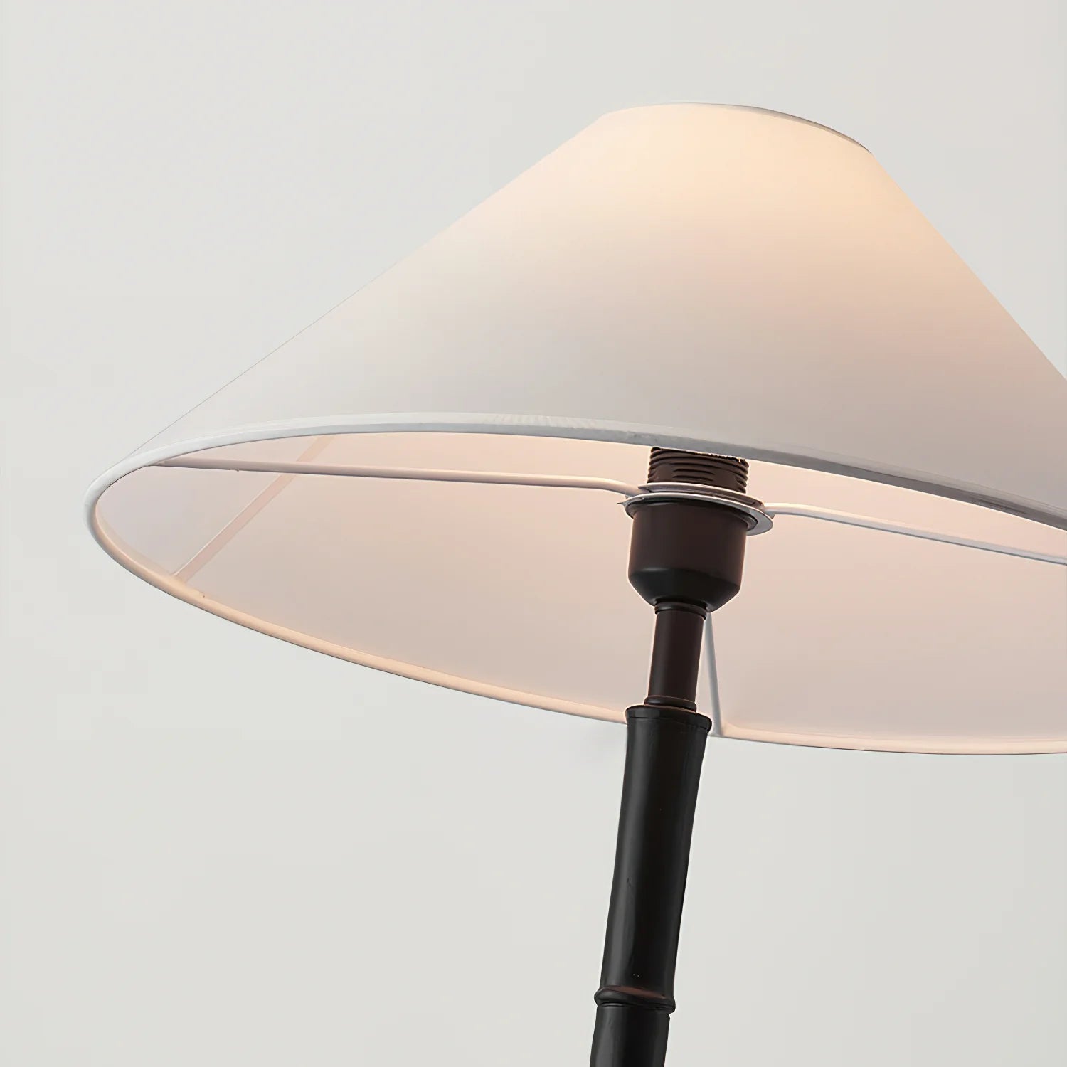 Retro Crackle Black Resin Floor Lamp
