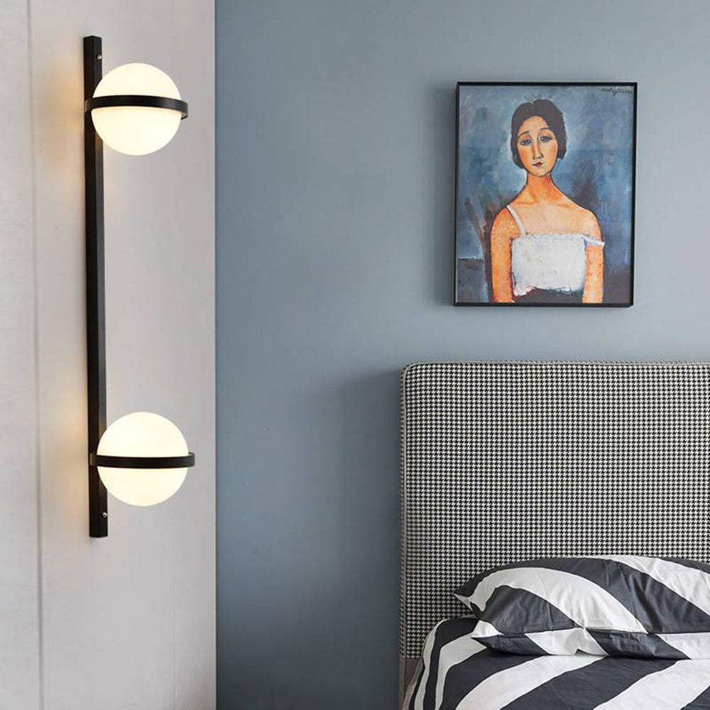 Valentina Moderno Globo Metal Acrílico Solar Lámpara de Pared Exterior Maceta Negro Blanco