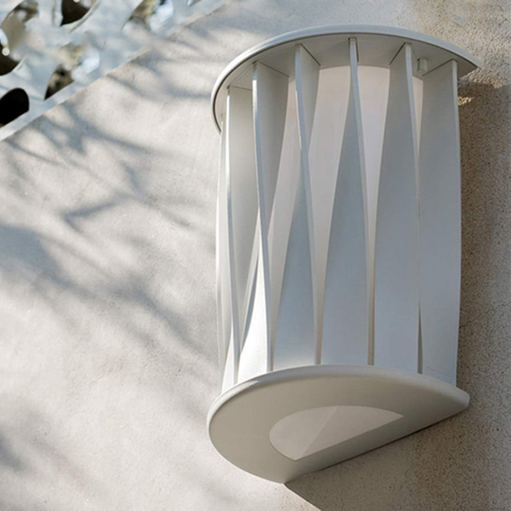Orr Minimalista LED Aplique Exterior Blanco/Negro Jardín/Balcón/Terraza Aluminio Acrílico 2 Colores 32CM Largo