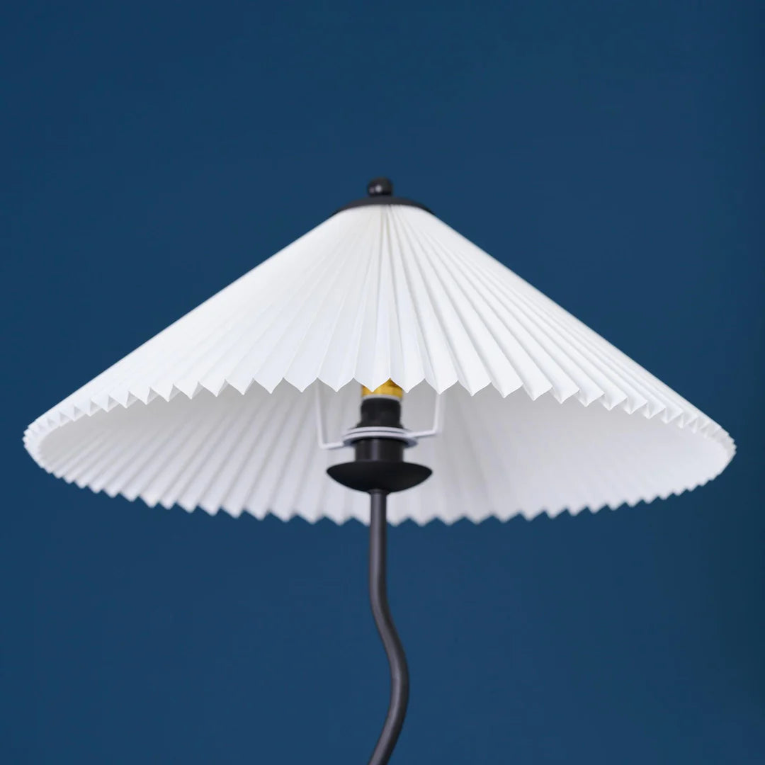 Retro Squiggle Metal Floor Lamp