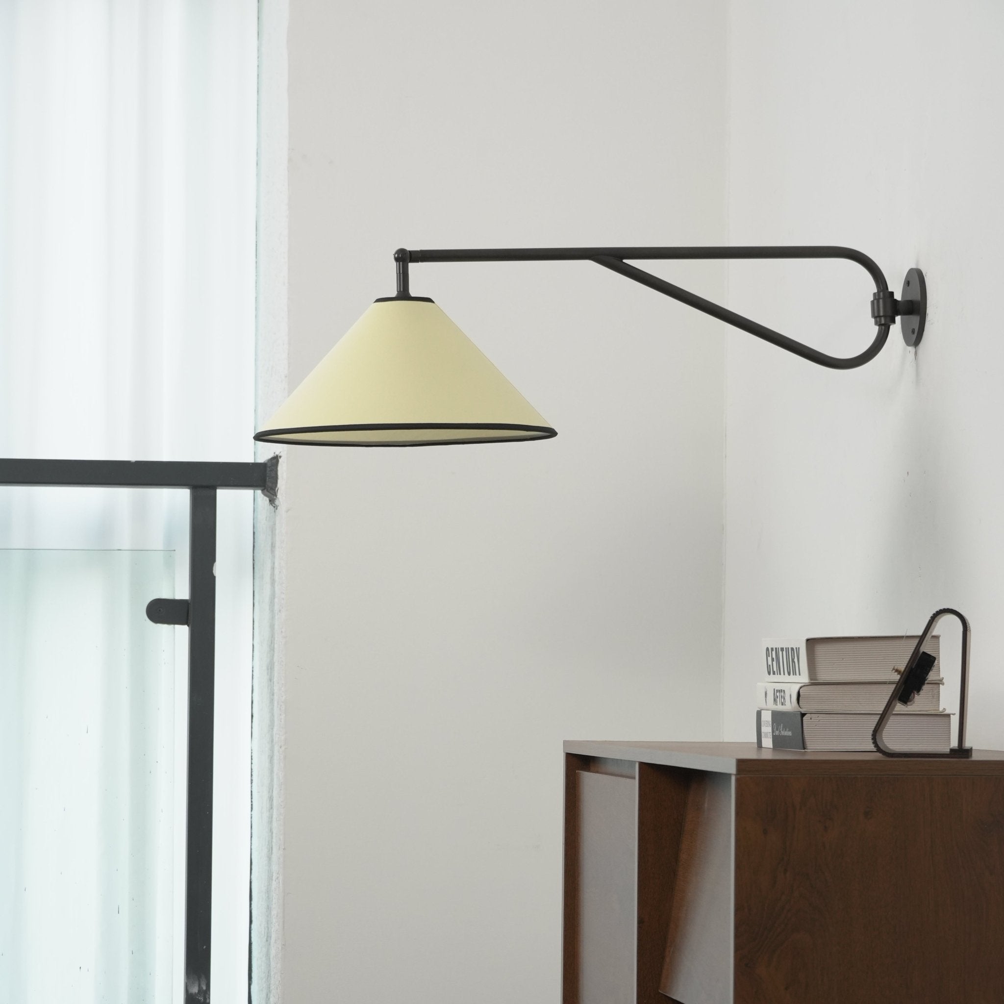 Vellora Swing Aplique