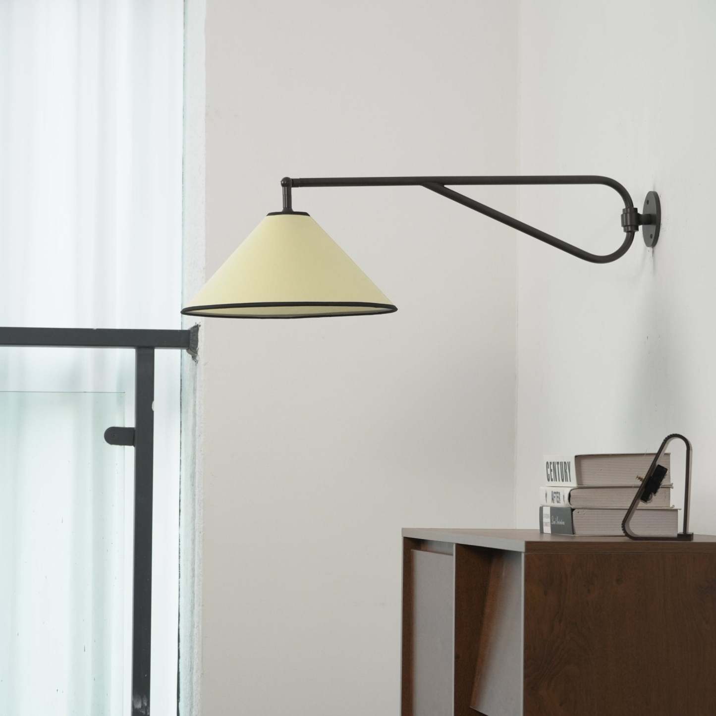 Vellora Swing Aplique