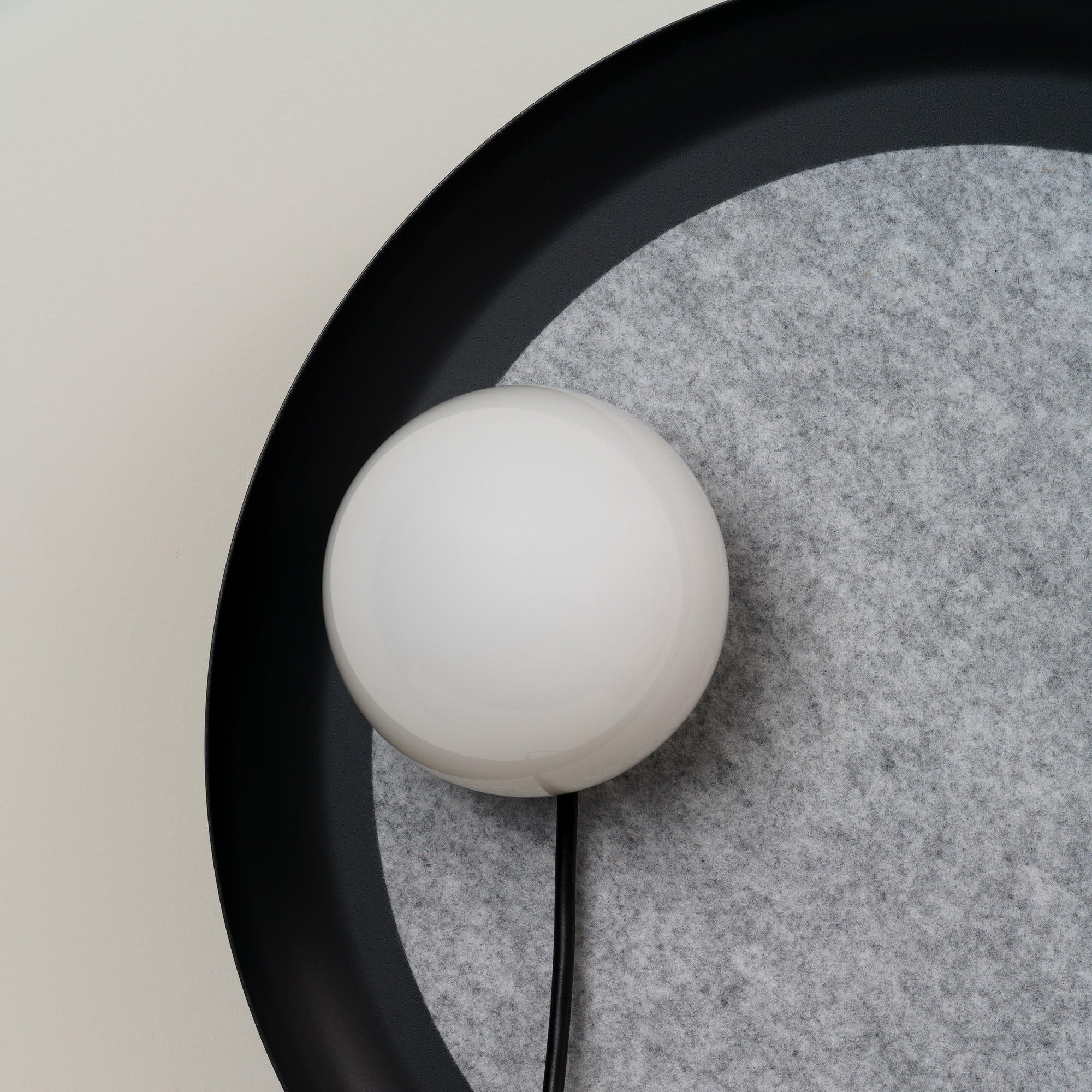 Halo Eclipse Circle Floor Lamp