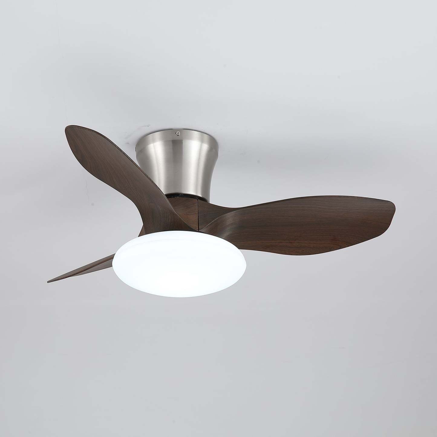 Ventilador de Techo Moderno de Madera Velora con Luz, vista lateral