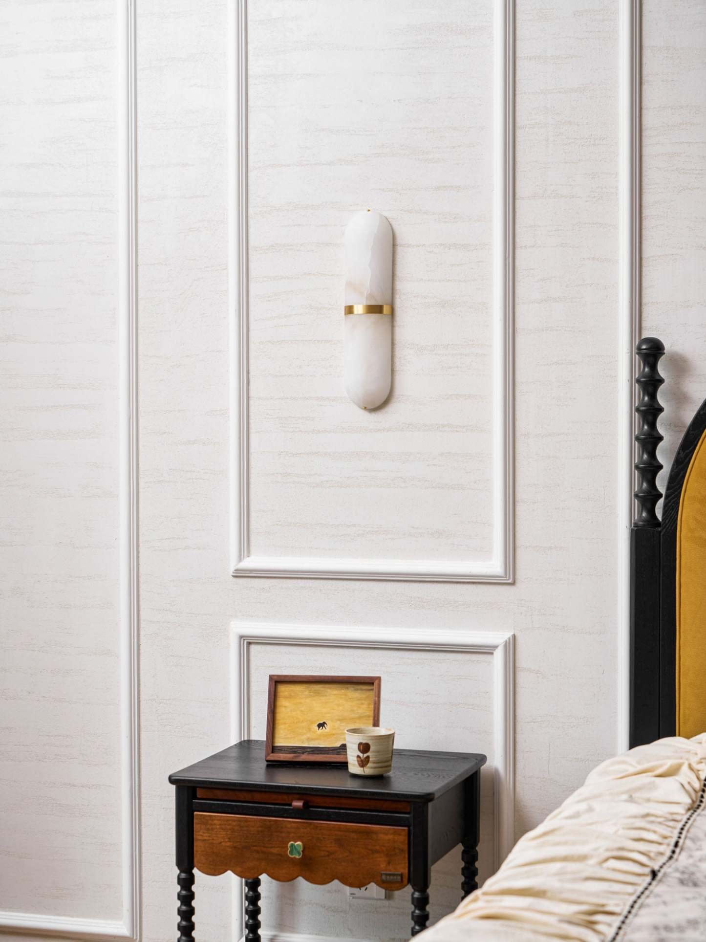 Alabaster Pill Aplique