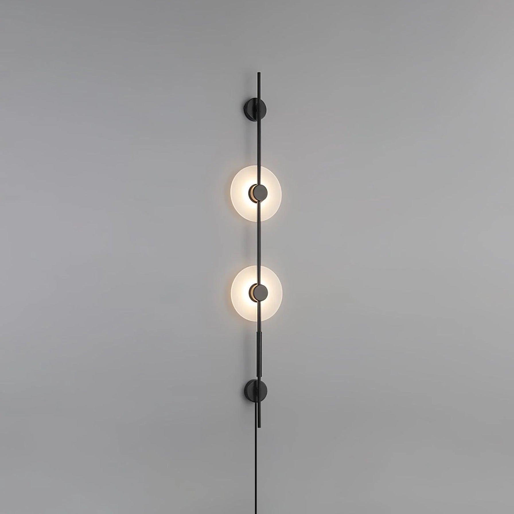 Alabaster Vertical Plug-in Aplique