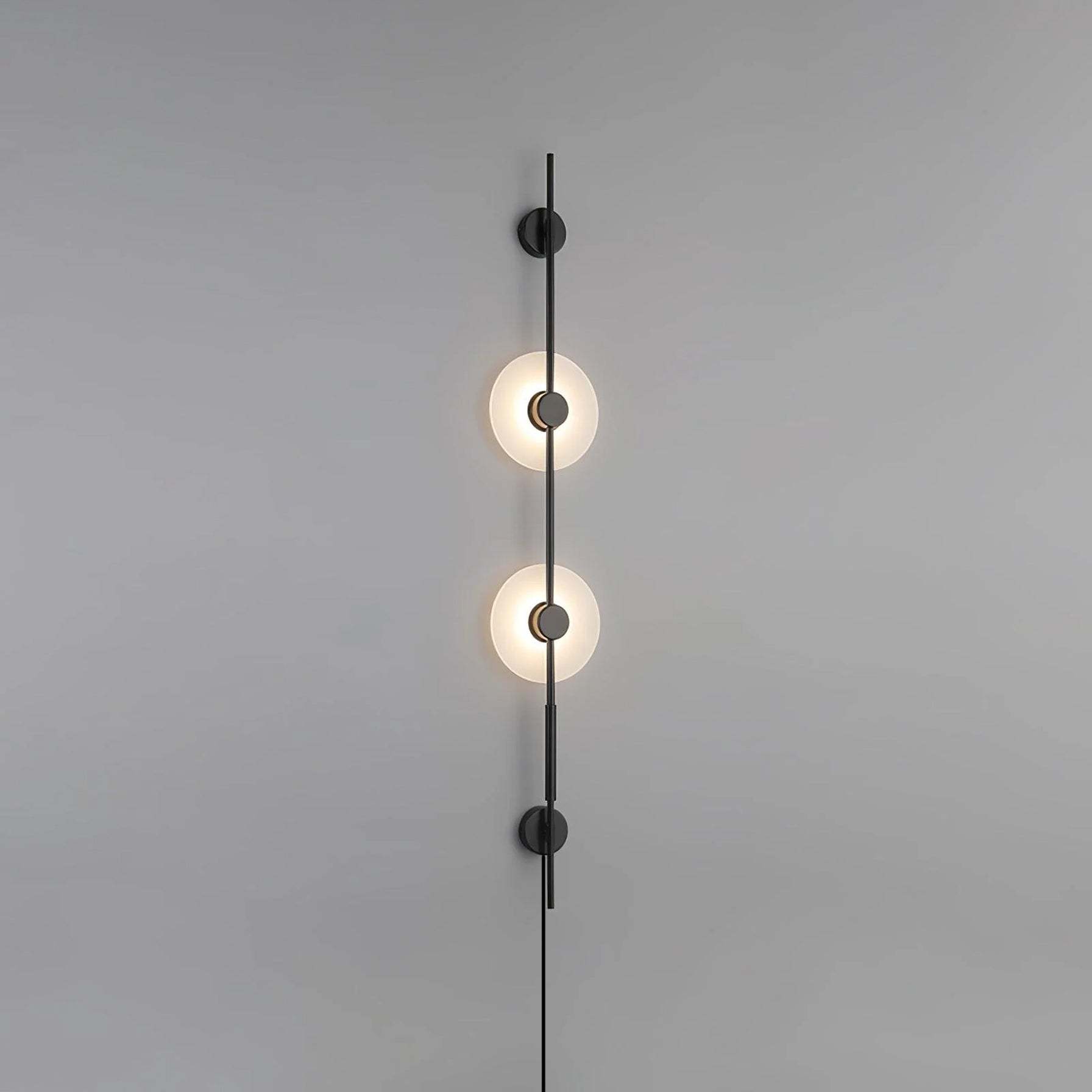 Alabaster Vertical Plug-in Aplique