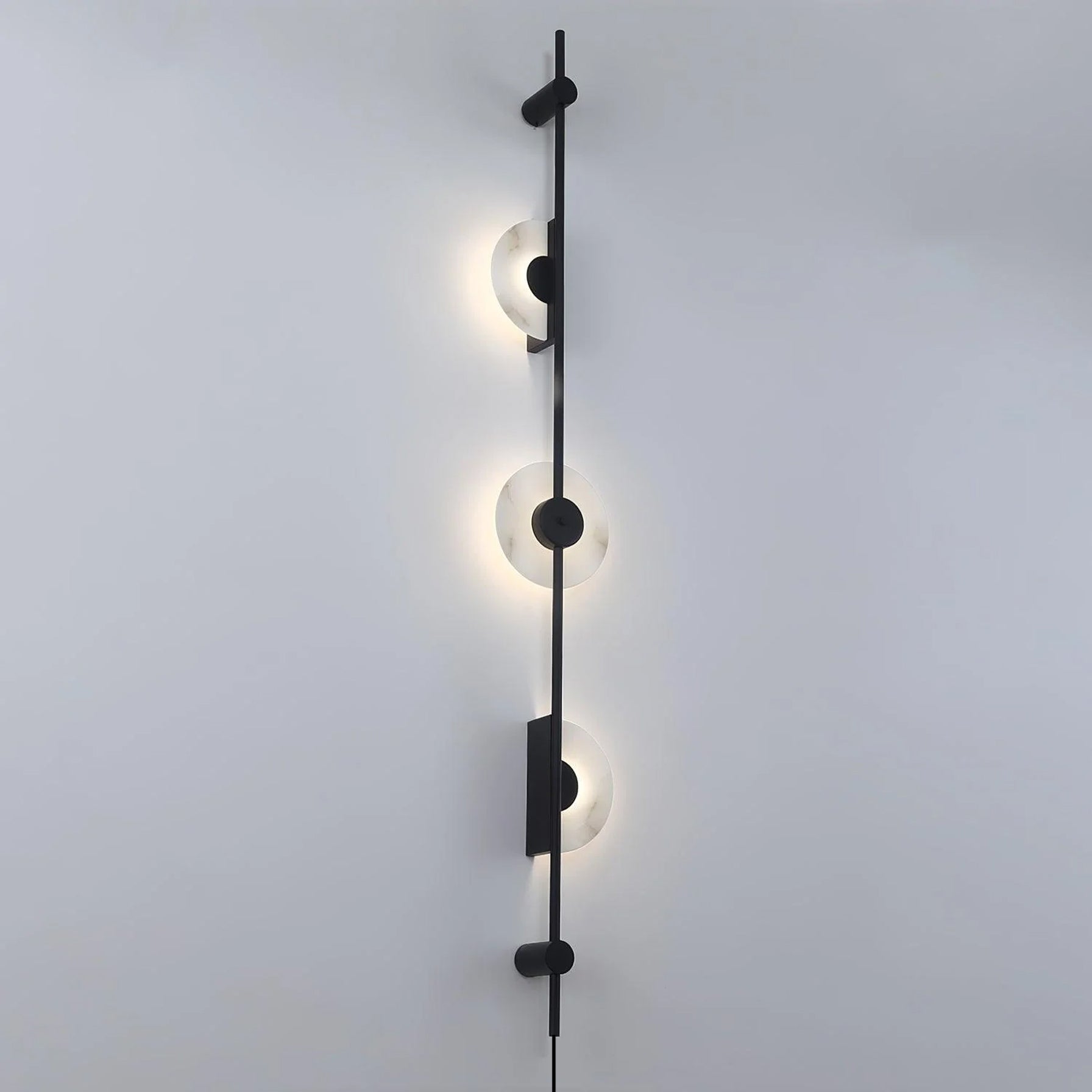 Alabaster Vertical Plug-in Aplique