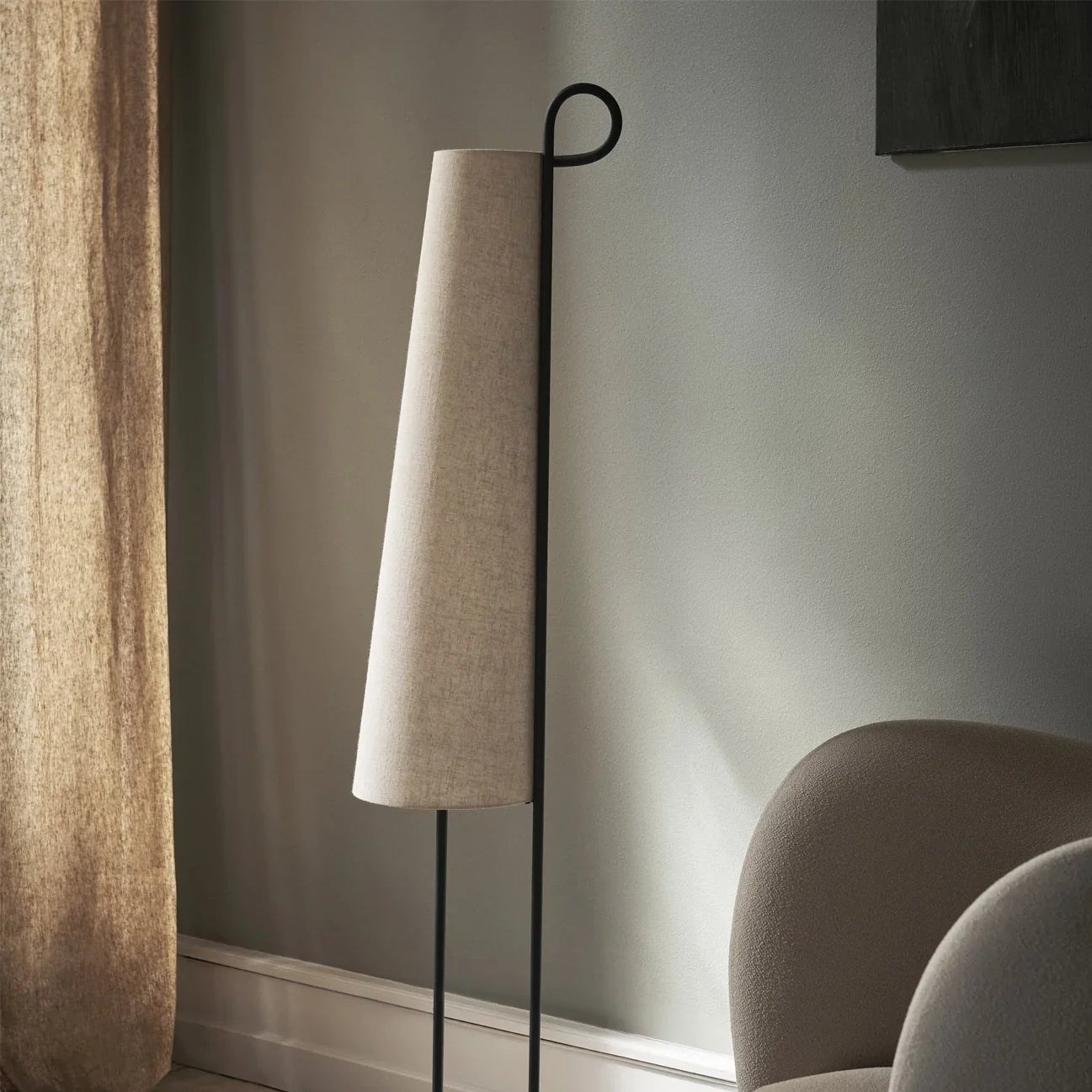 Hakka Minimalist Fabric Cone Floor Lamp