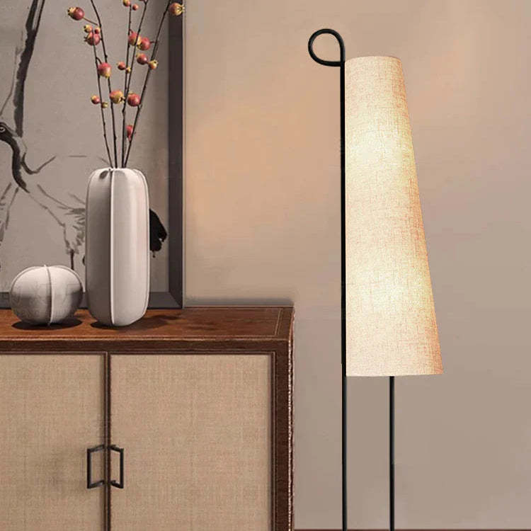 Hakka Minimalist Fabric Cone Floor Lamp