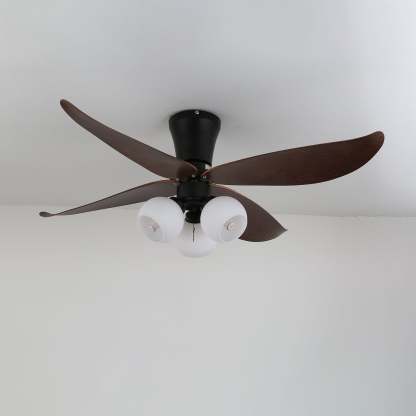 Ventilador de Techo con Luz Lunair Vintage mostrando el acabado de madera de nogal