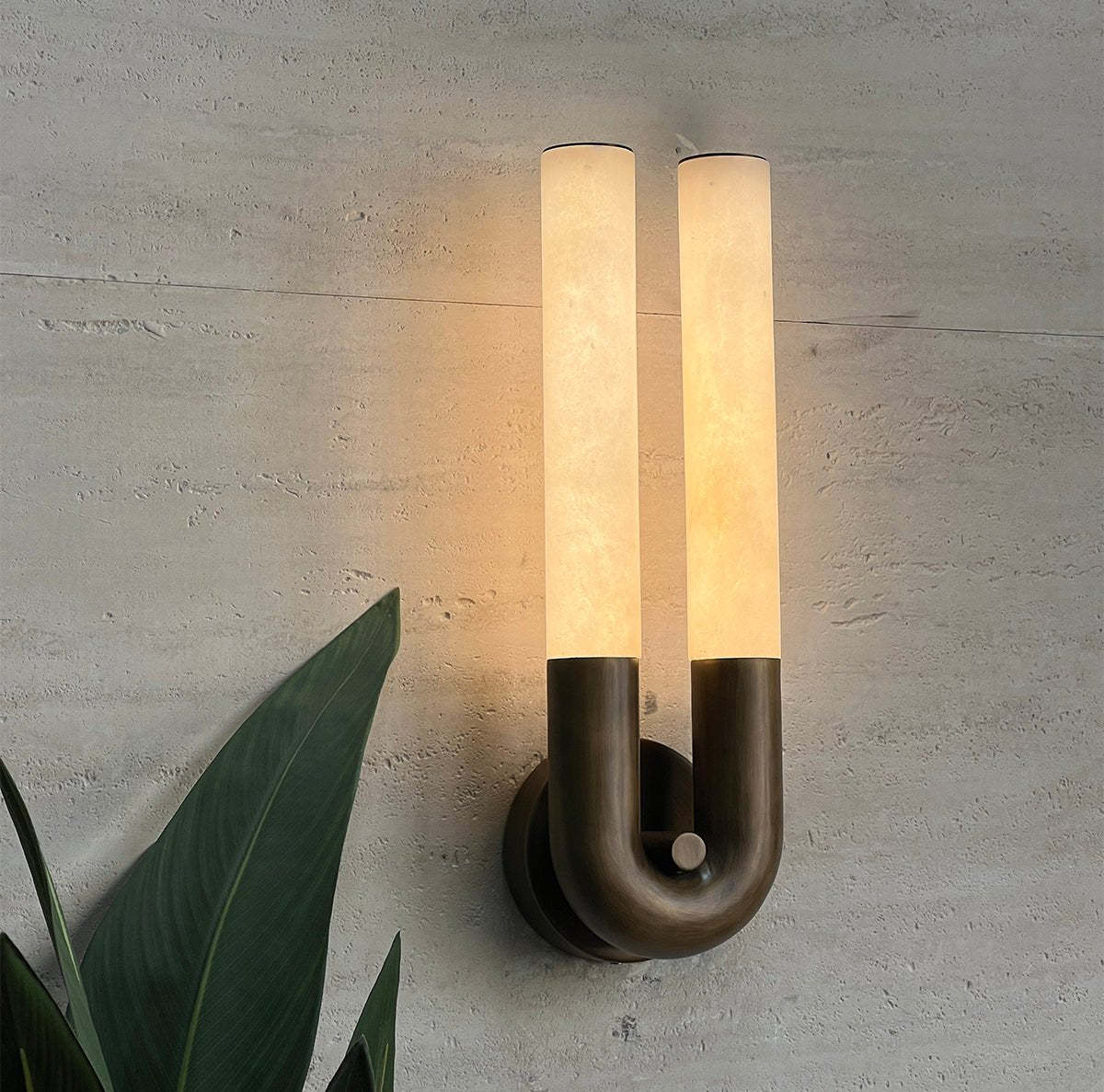 Arch Alabaster Aplique | LASSOLA