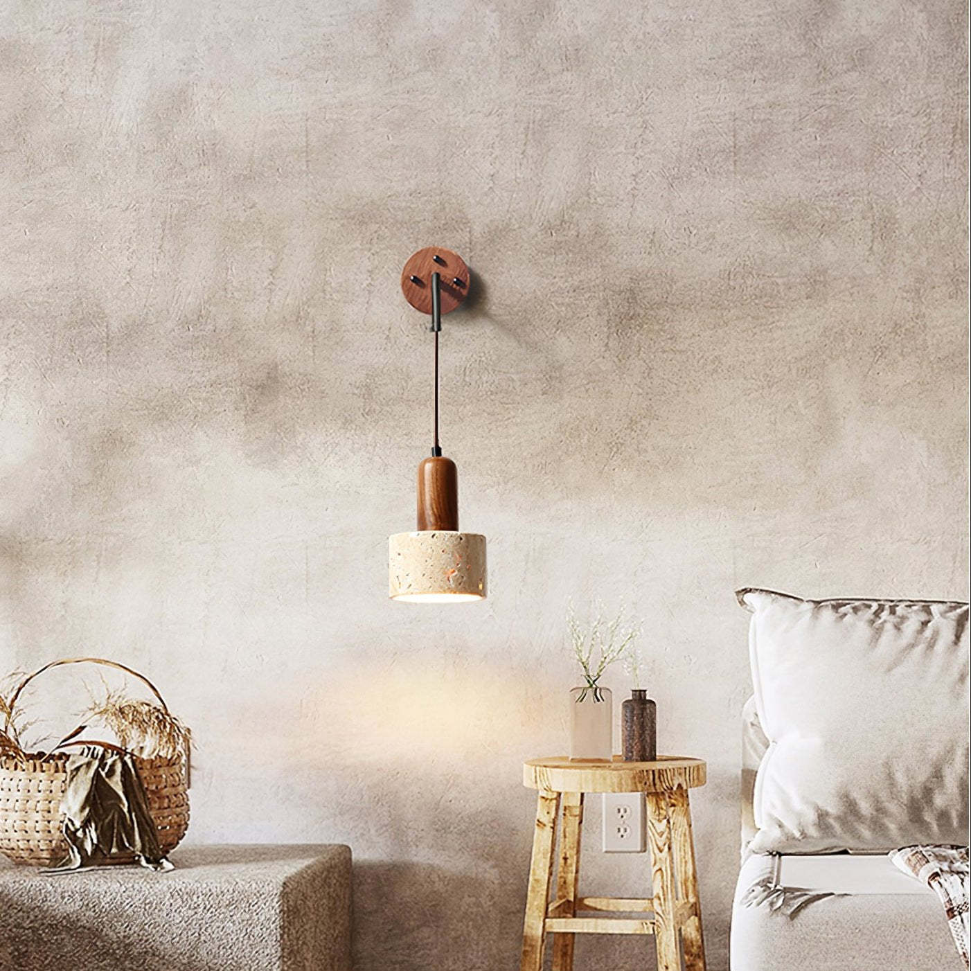 Arched Travertine Aplique