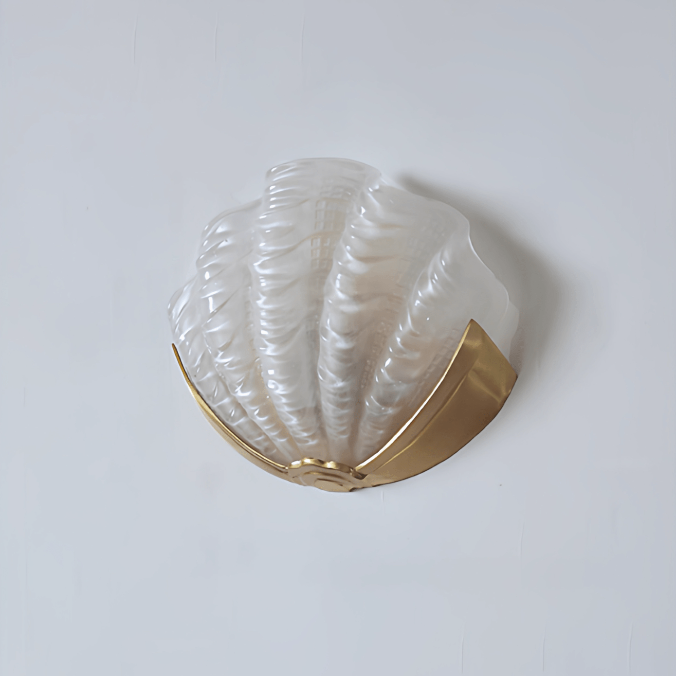 Art Deco Scallop Aplique