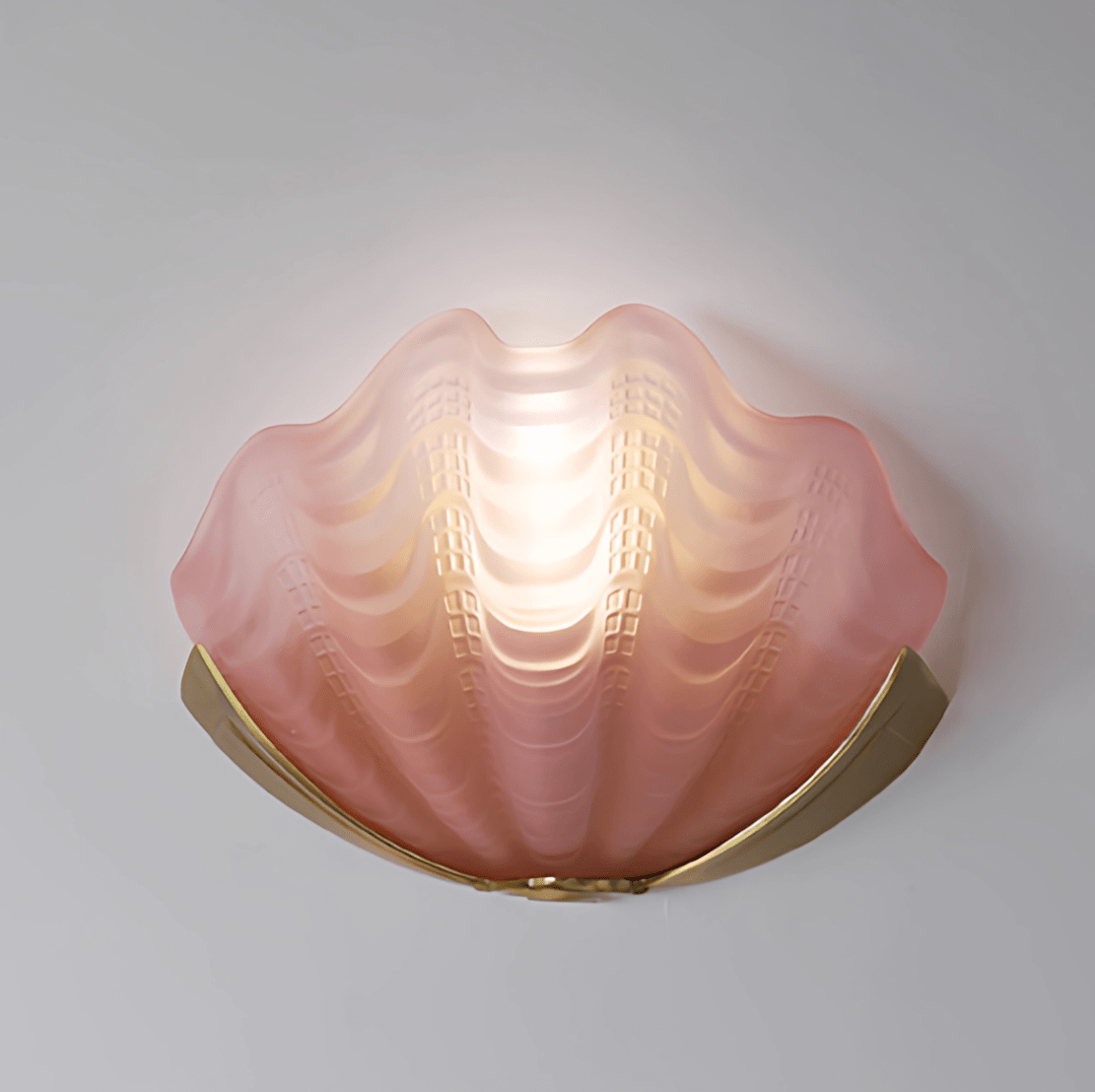 Art Deco Scallop Aplique