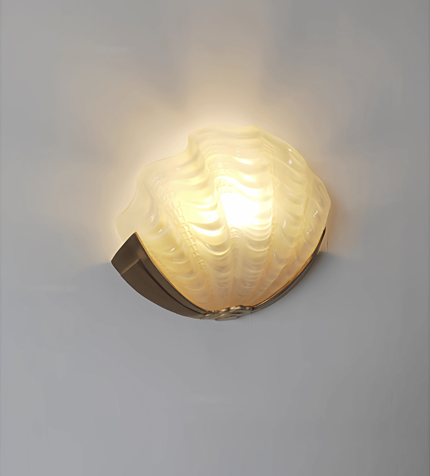 Art Deco Scallop Aplique