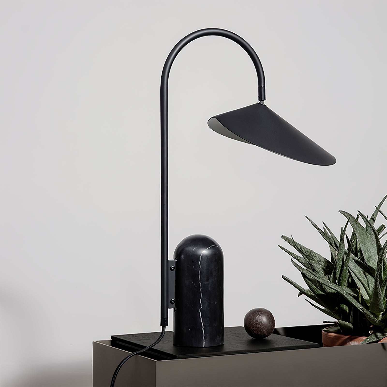 Dune Marble Cone Table Lamp