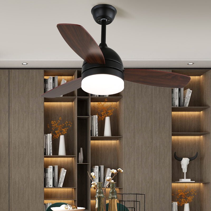 Ventilador de Techo Minimalista Selena de Madera con Luz, primer plano de las aspas con veta de madera