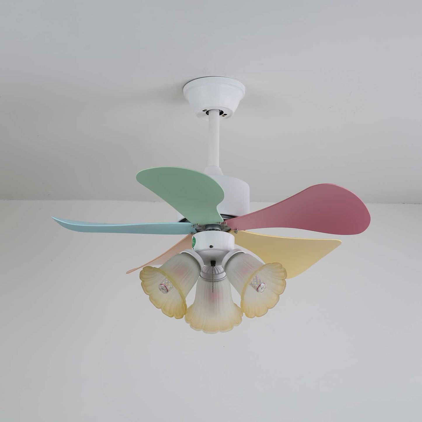 Ventilador de Techo Liora de Cristal Colorido, vista general 8
