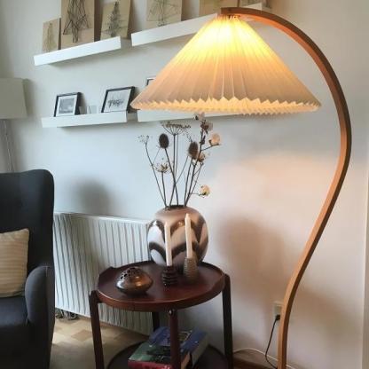Hakka Nami Floor Lamp