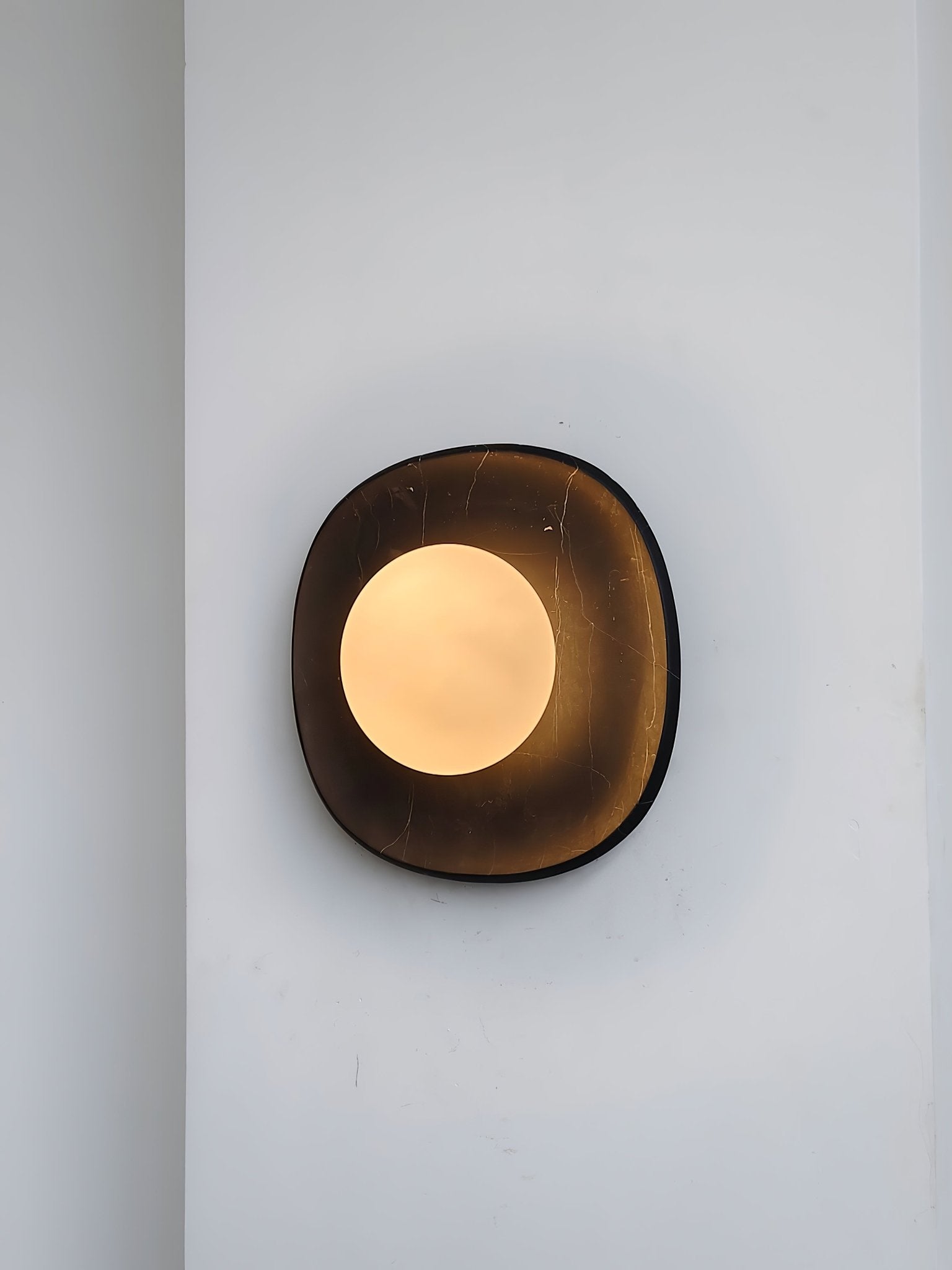 Carrara Cusp Sconce Aplique