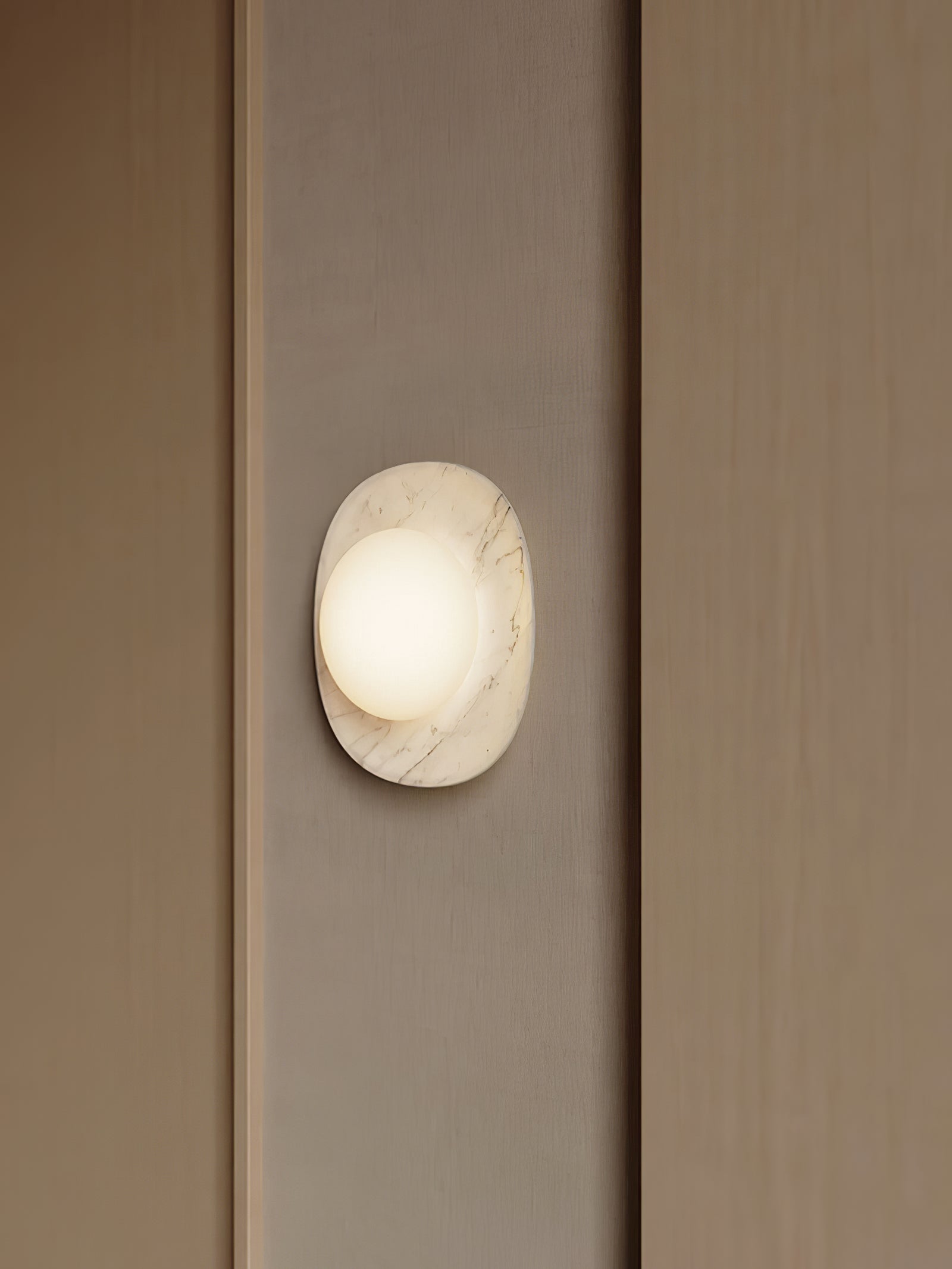 Carrara Cusp Sconce Aplique
