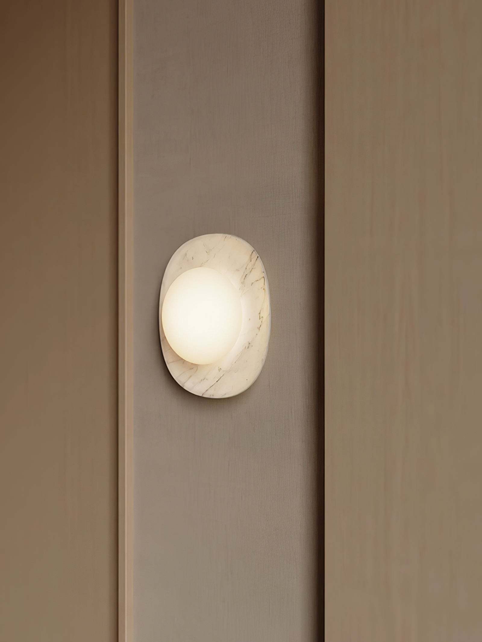 Carrara Cusp Sconce Aplique