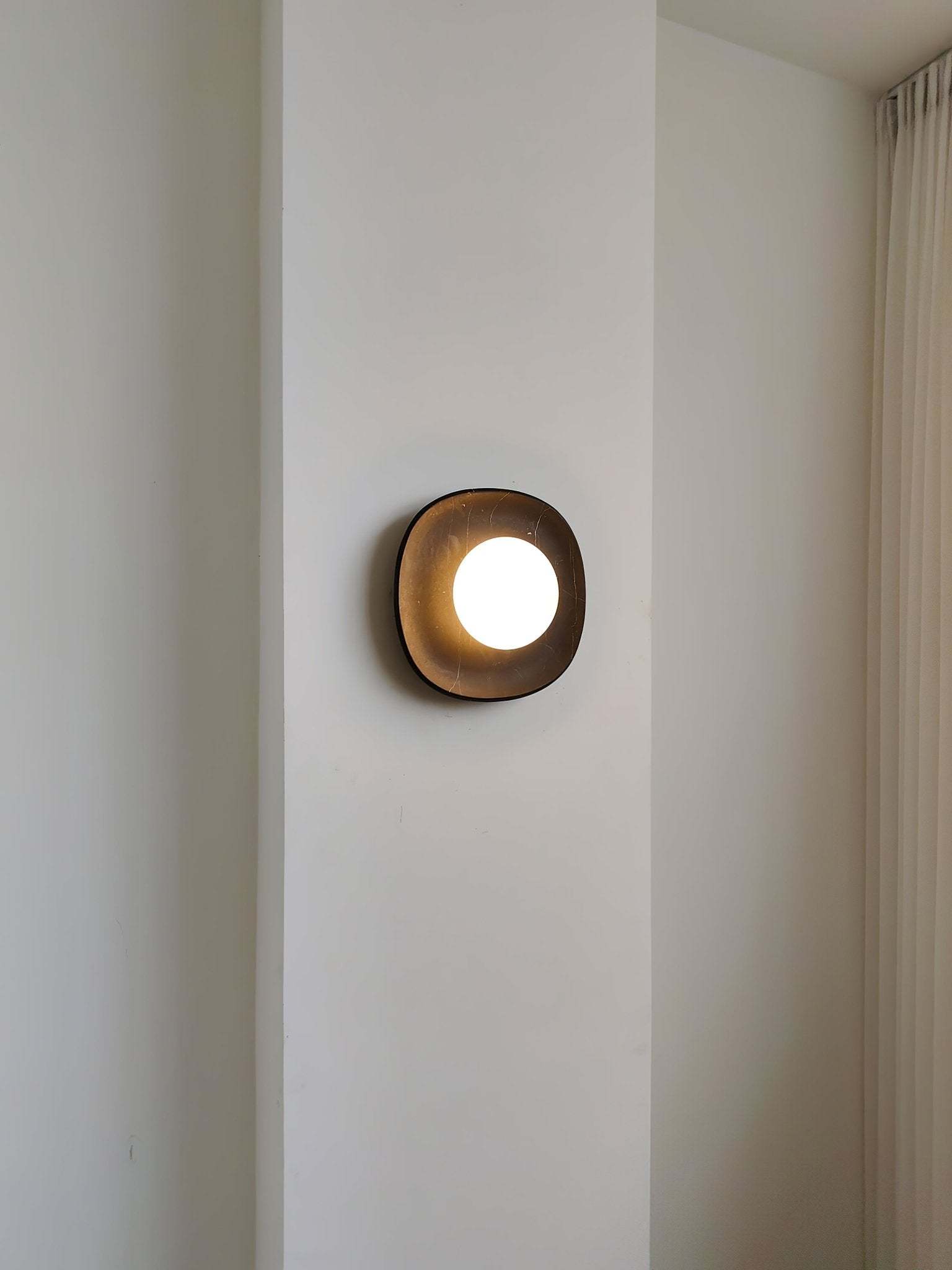 Carrara Cusp Sconce Aplique