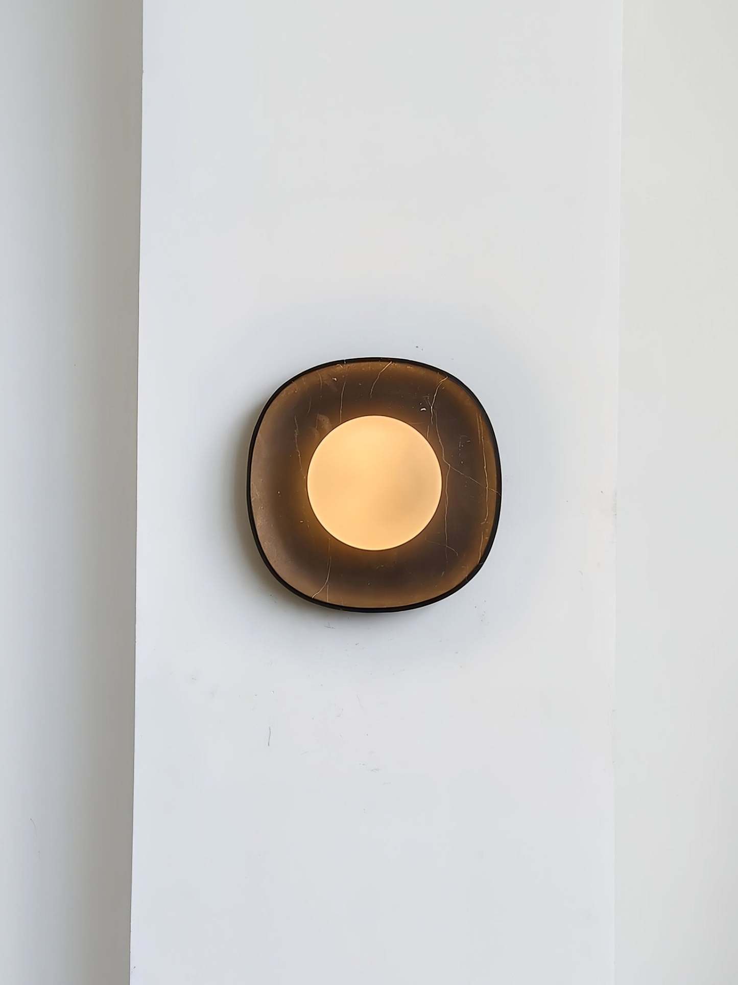 Carrara Cusp Sconce Aplique
